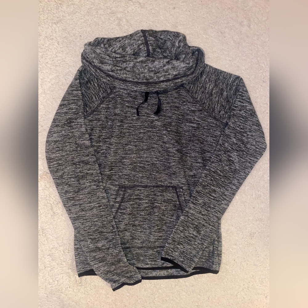 Reebok fleece sweatshirt